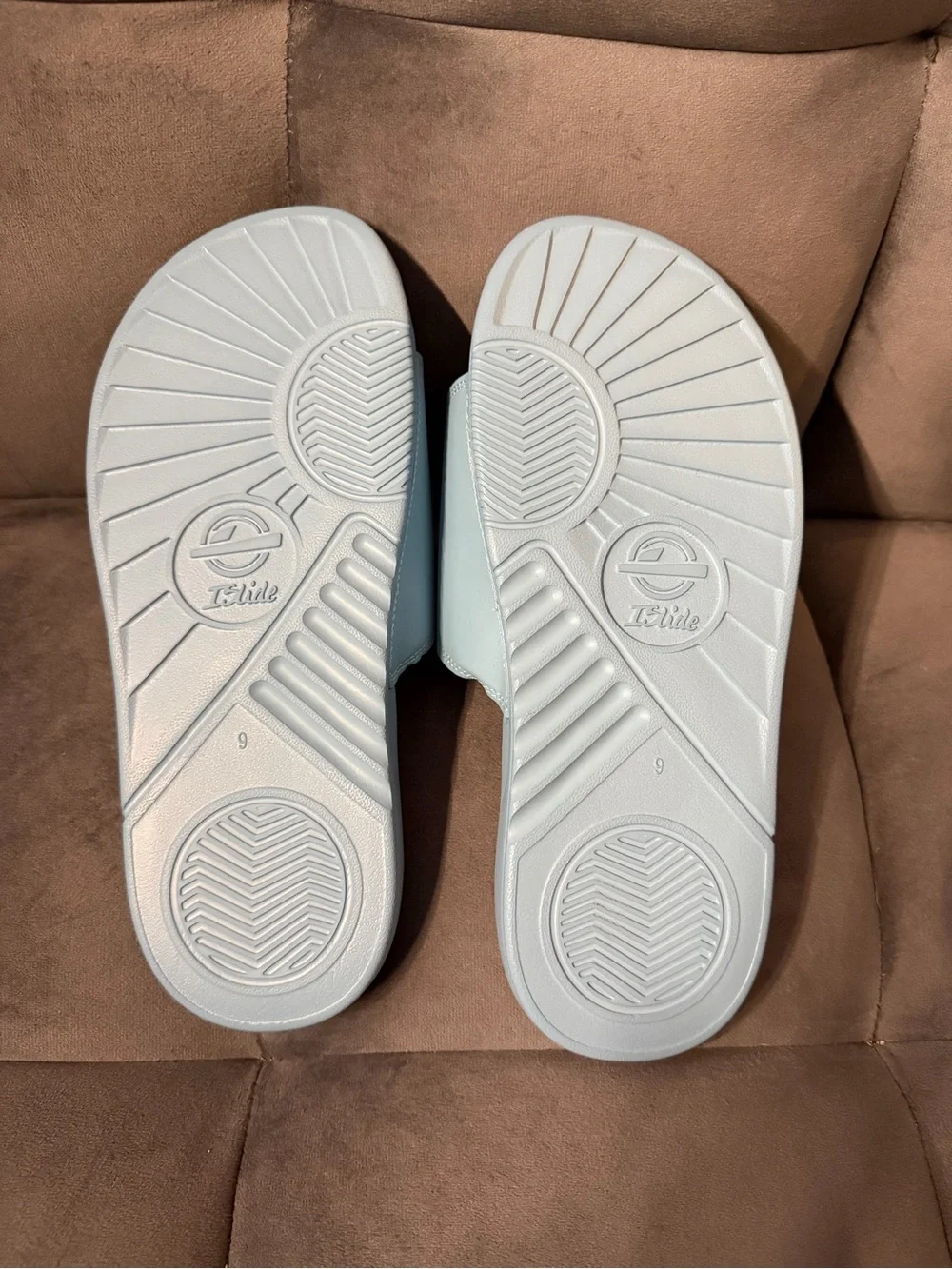 Islides St. Louis Cardinals Light Blue Size 9 Men Slides NWT in Packaging